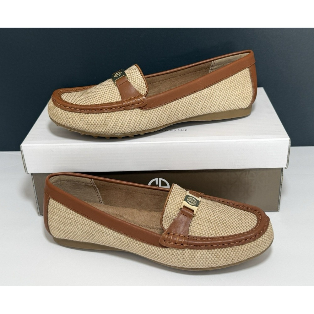Giani Bernini Dailyn Memory Foam Loafers Women's Sz 8M Natural Linen/Tan Leather